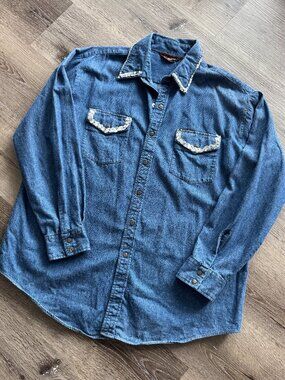 Vtg 80s Transitions by Zellers embellished 100% cotton denim button up shirt XL